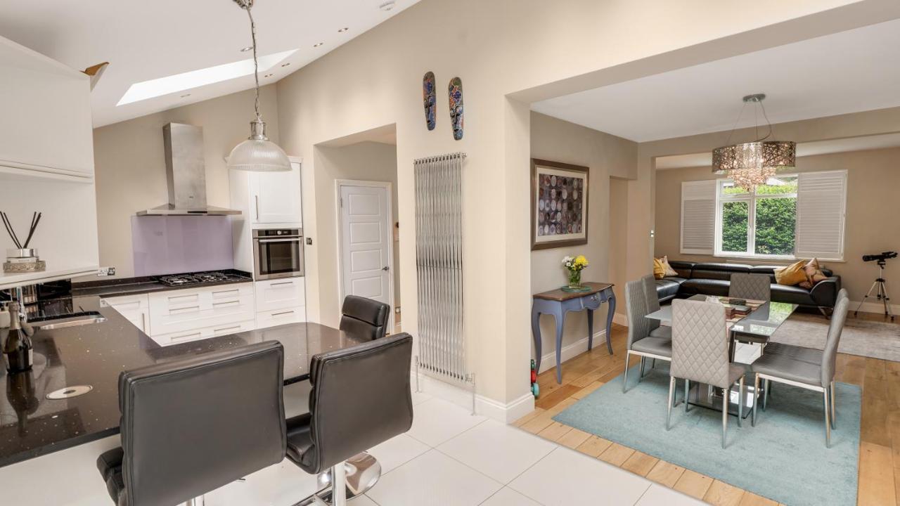 Cosy Luxurious Family Home London Kültér fotó